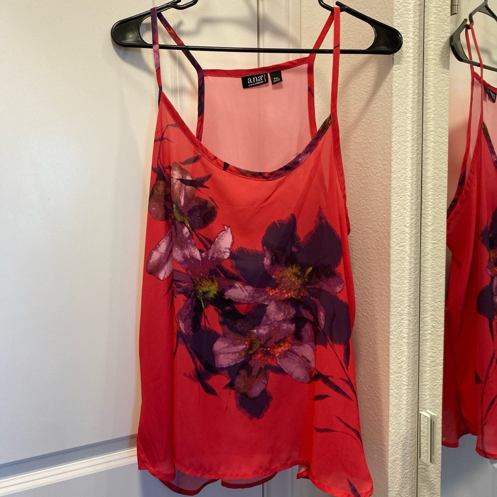 a.n.a. floral and flowy tank (PXL).